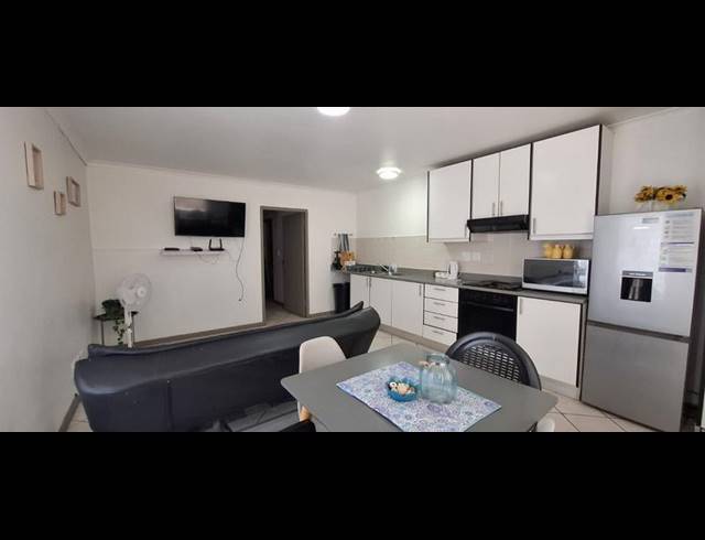 1 BEDROOM APARTMENT FOR SALE IN STRAND CENTRAL